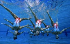 【中国体彩网】埃弗拉谈史上最佳球员之争，个人偏好引领我选择C罗，梅西同样传奇