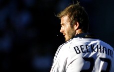 体育彩票_血染赛场！霍兰德空中遭泰特撞击重摔 一级恶犯引爆联盟安全争议