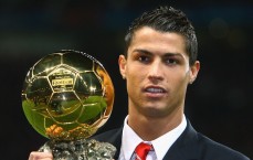 中彩网-费城76人官方确认，恩比德因疾病及膝伤管理缺阵今日关键对决