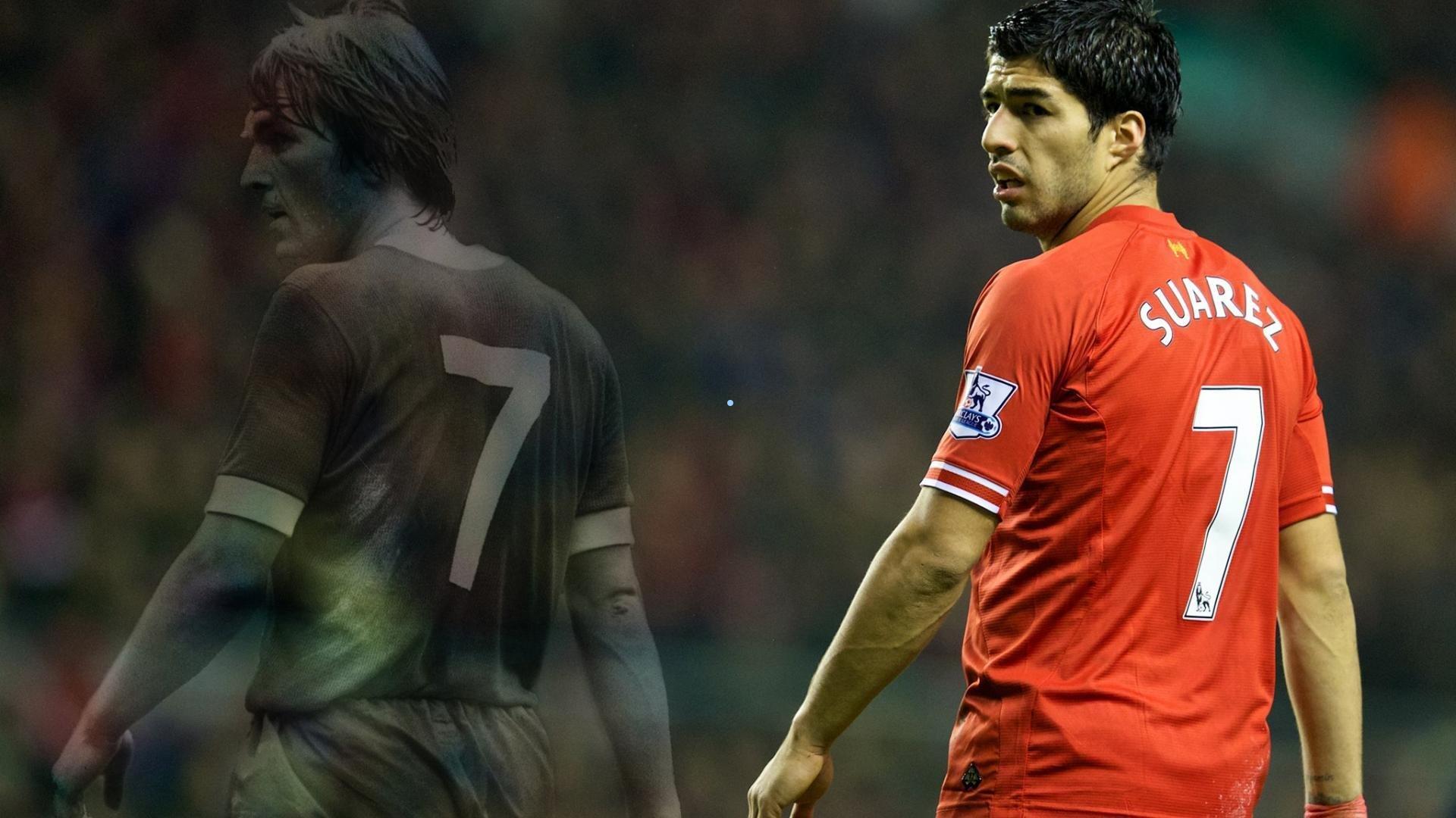 大连足协秘书长在球迷之家年会上激励六名低调英博球员，幕后英雄获赞，团队精神再升华